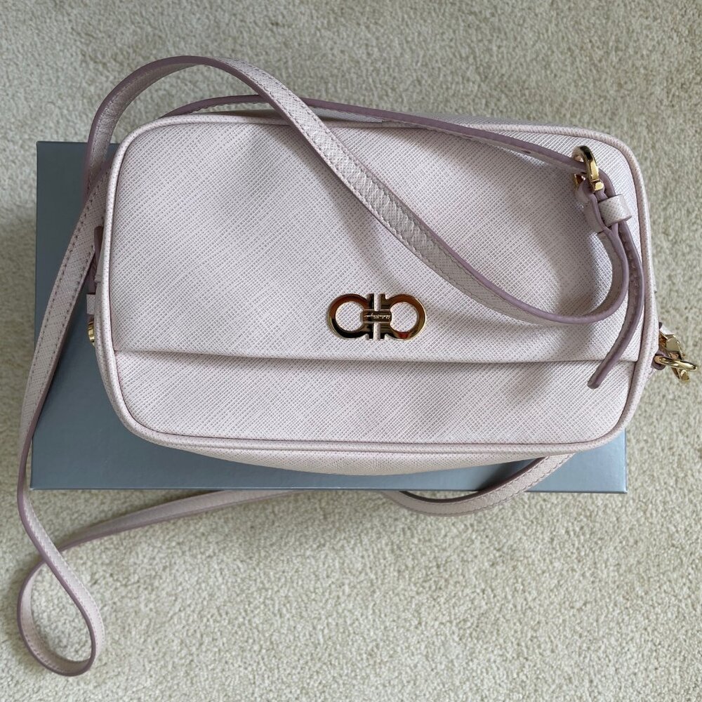 Salvatore Ferragamo Gancini Camera Crossbody Bag. Pink blush purple color